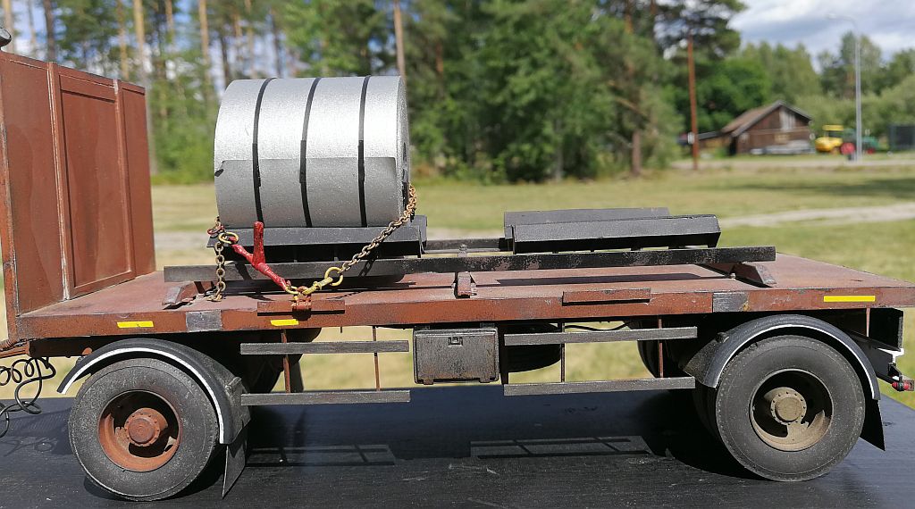 Trailer with loaded steel coil Trailer_re_imaged2a-vi