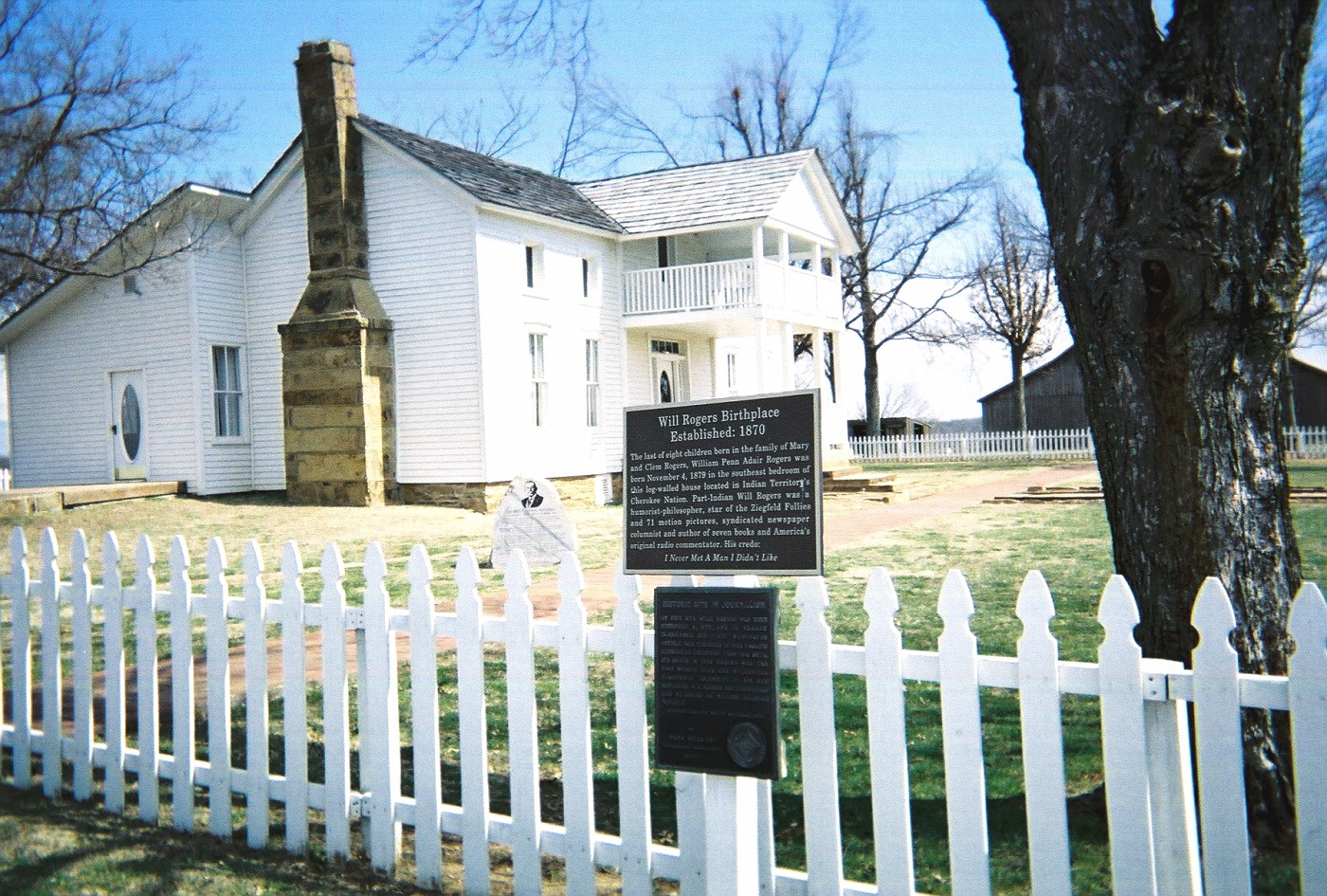 Photo Will Rogers Birthplace, Marker and House, Oologah, Oklahoma