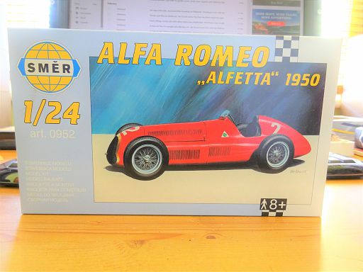 There are a number of kits that depict the 1950's Alfa's and this is the SMER version of the 'Alfetta'................